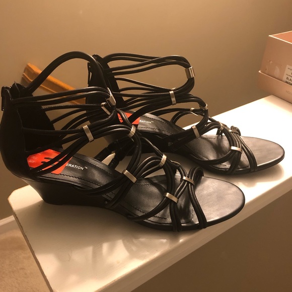 New - BCBG Viera Gladiator Wedge Sandal in Black, size 11M - Picture 5 of 11